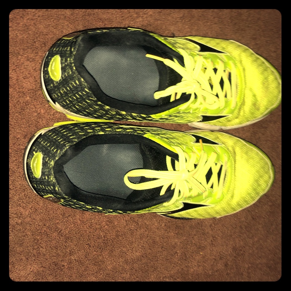 Mizuno wave rider U4ic smooth ride